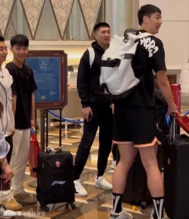 面具背后