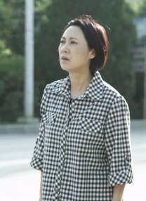 隔壁的女人